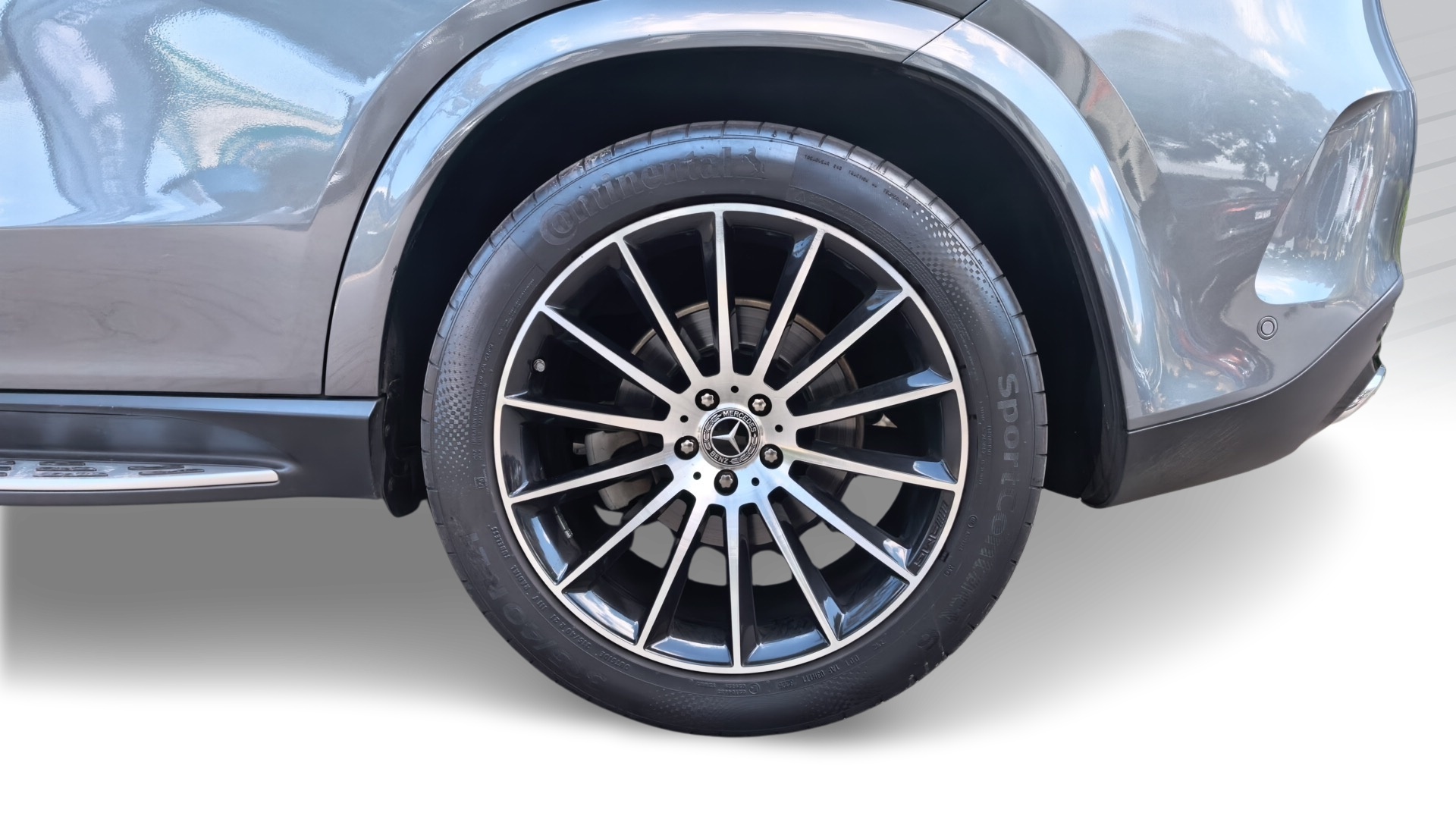Photo 5 of 23