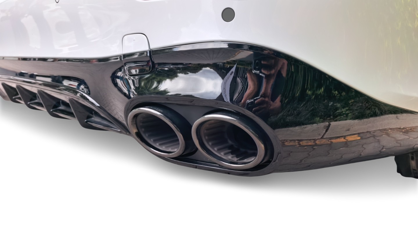 Photo 18 of 23