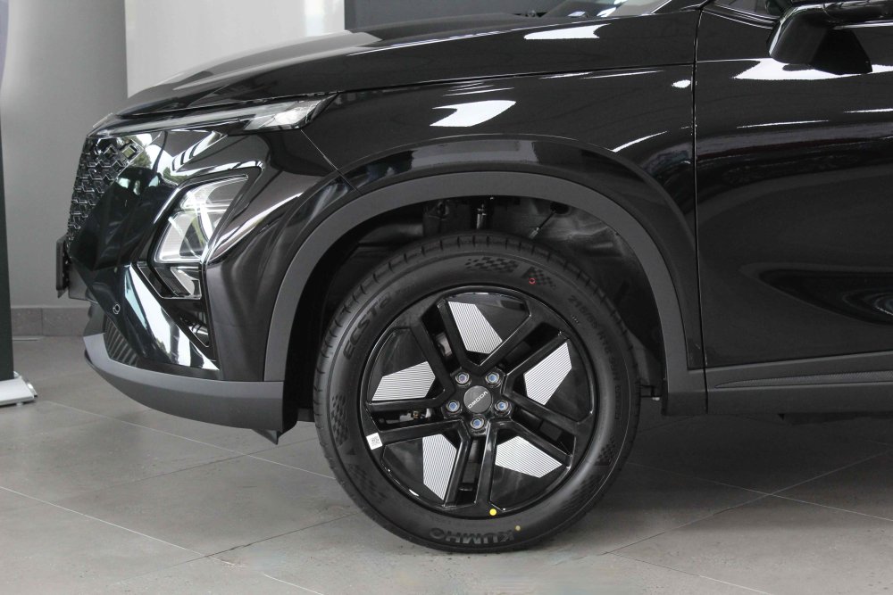 Photo 5 of 19