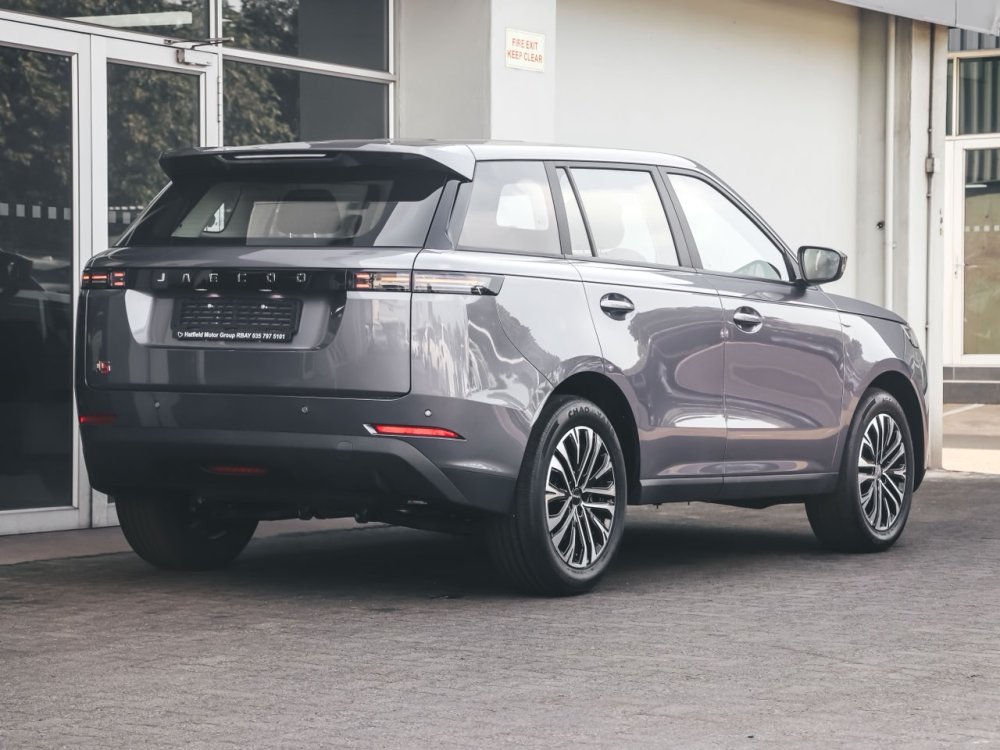 Photo 8 of 24
