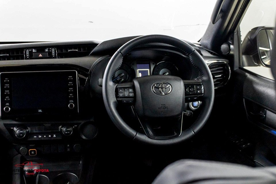 Photo 9 of 28