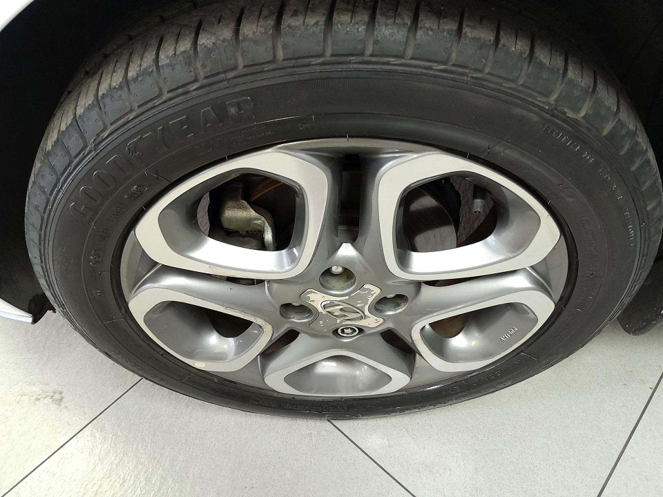 Photo 10 of 20