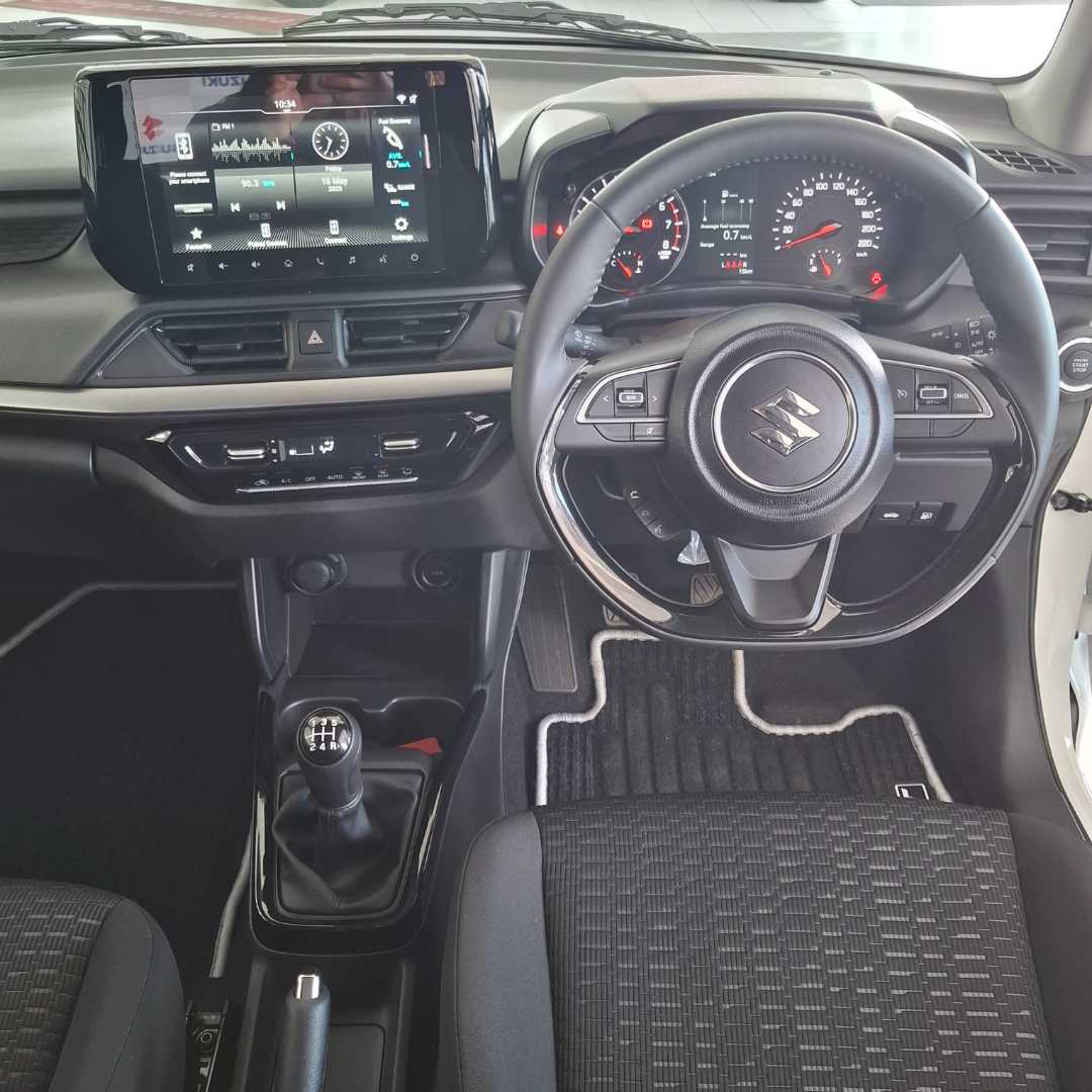 Photo 13 of 28