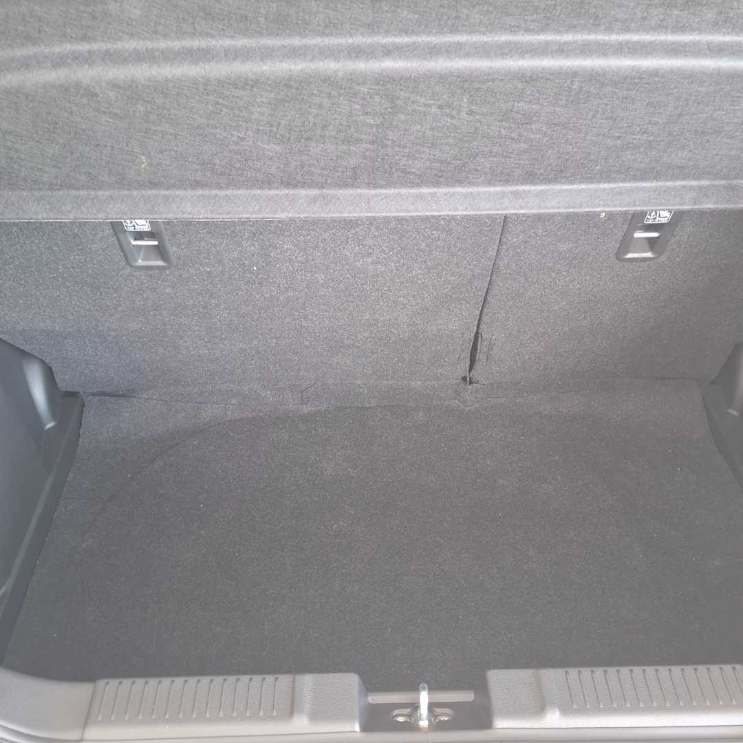 Photo 27 of 28