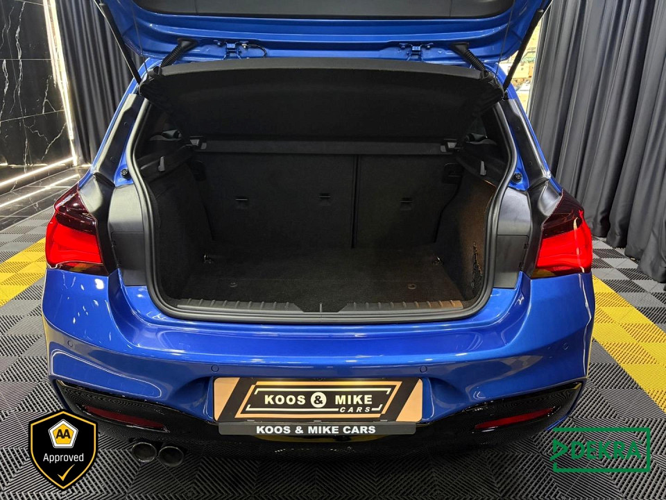 Photo 16 of 23