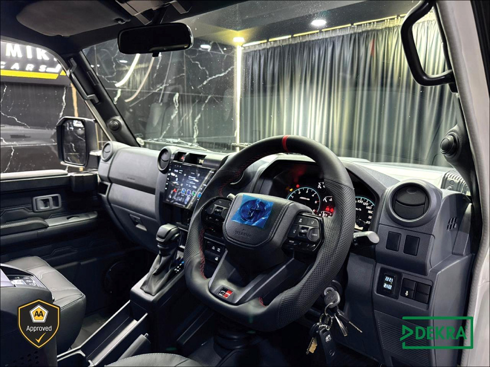 Photo 12 of 25
