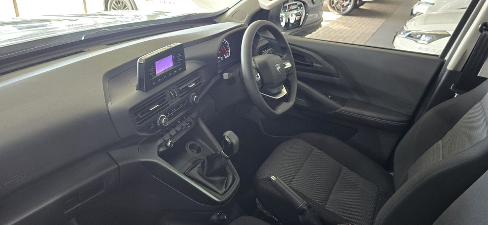 Photo 6 of 24