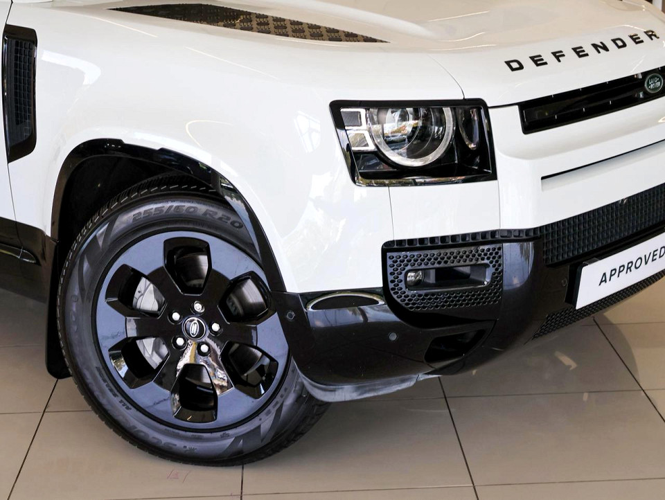 Photo 3 of 26