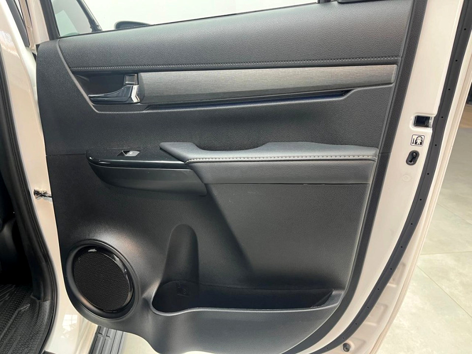 Photo 10 of 21