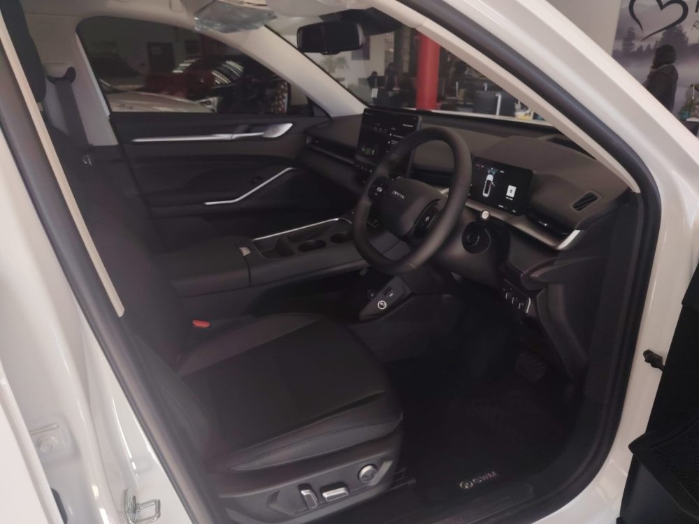 Photo 8 of 18