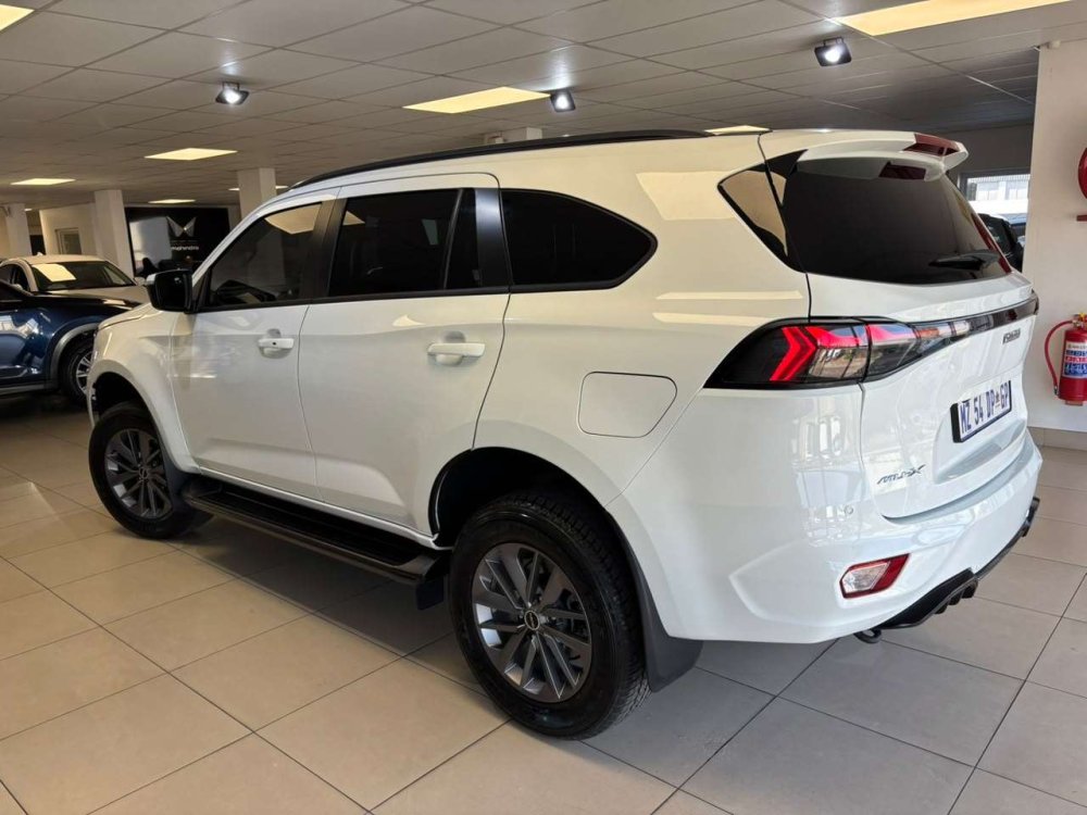 Photo 9 of 15