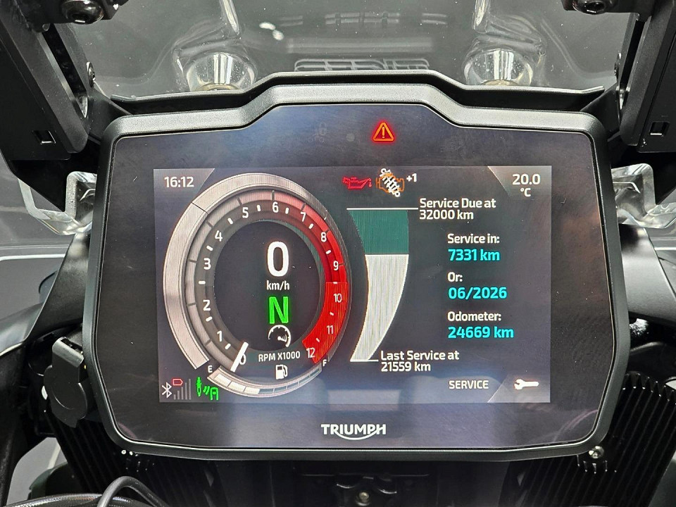 Photo 4 of 18