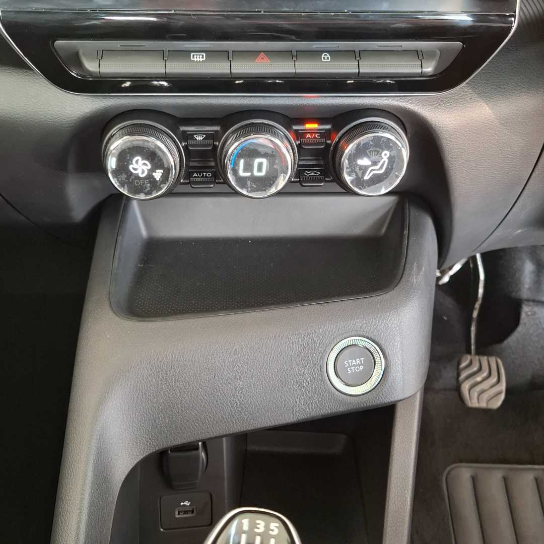 Photo 19 of 27