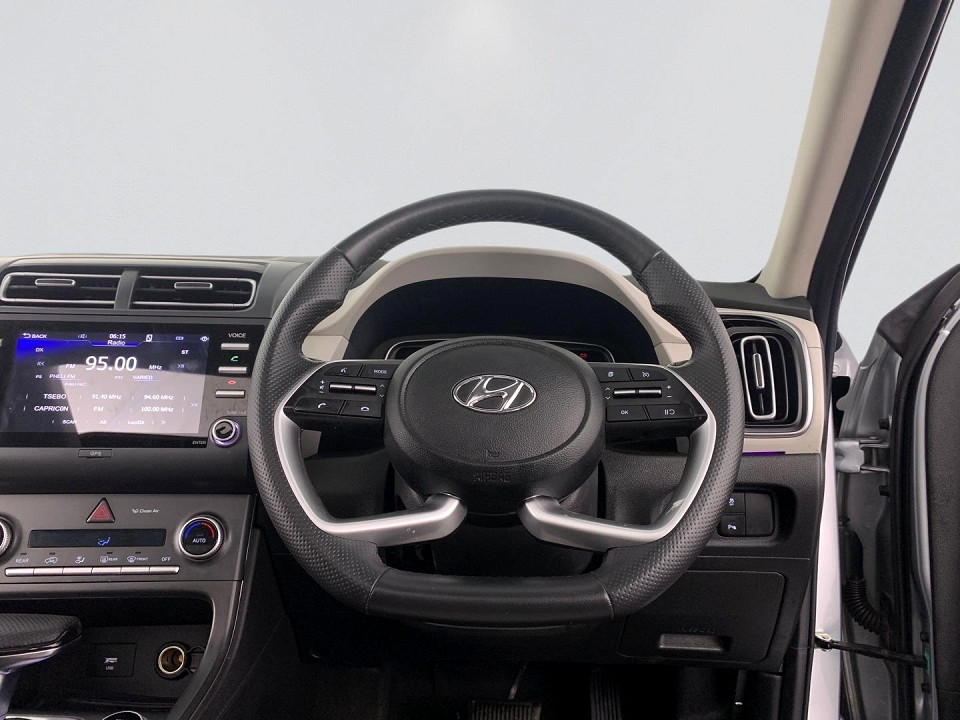 Photo 11 of 20