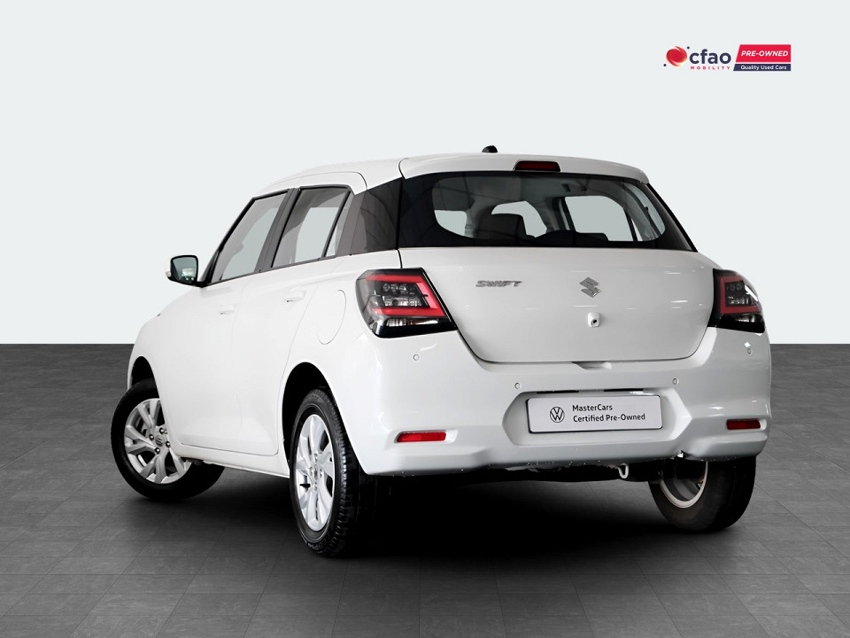 Photo 14 of 18