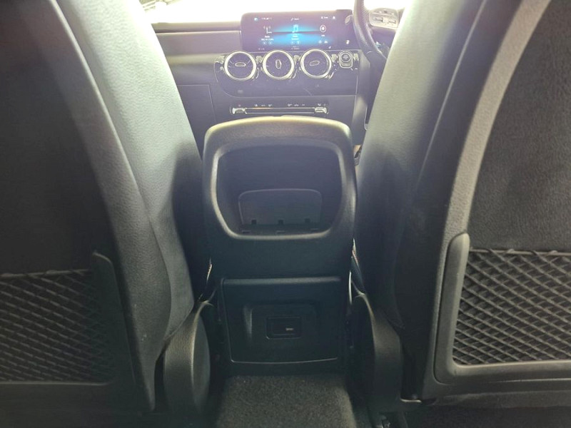 Photo 21 of 28