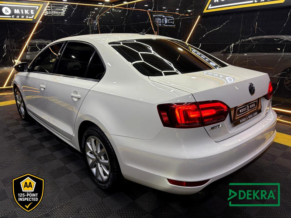 Photo 14 of 25