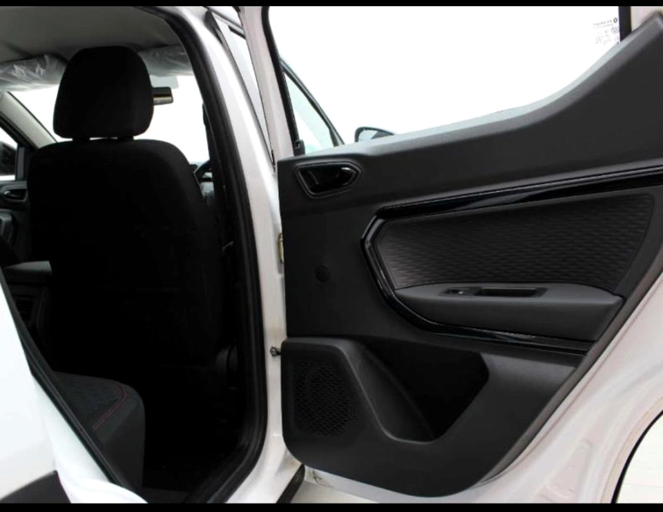 Photo 12 of 20