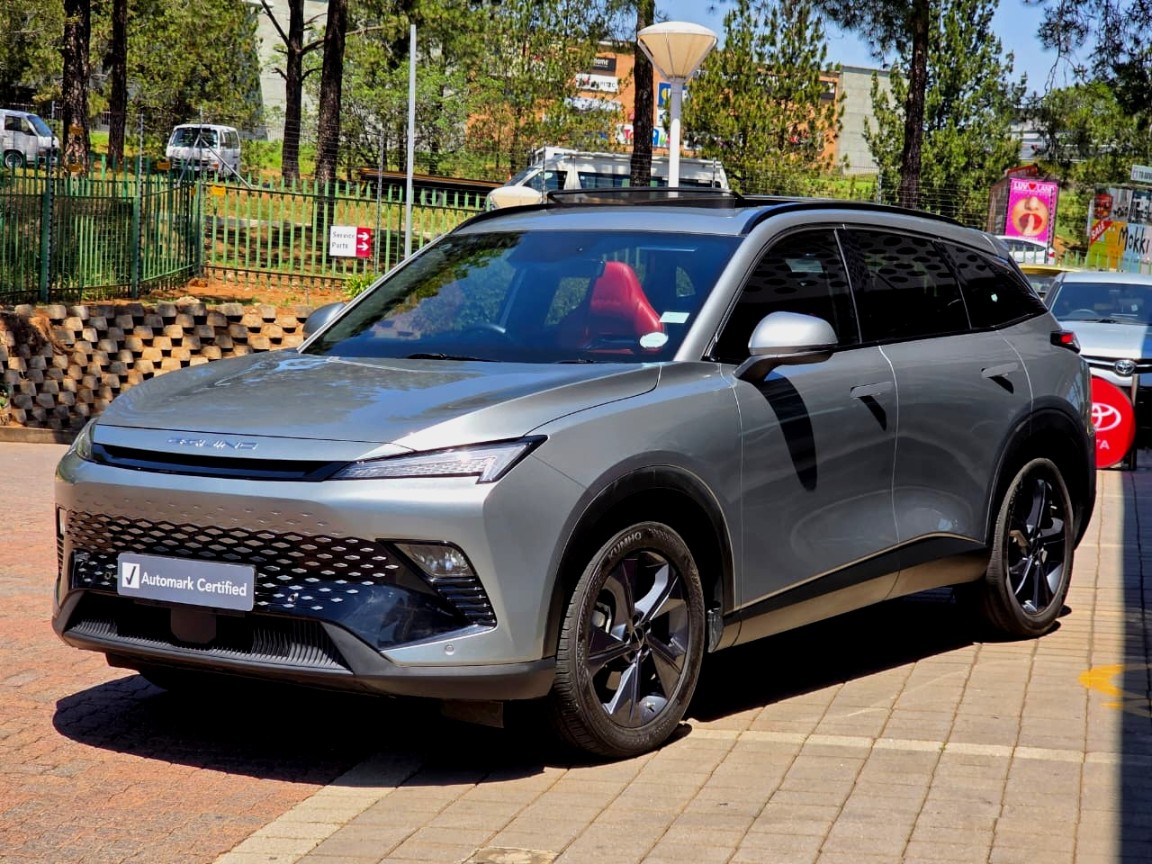 Photo 7 of 29
