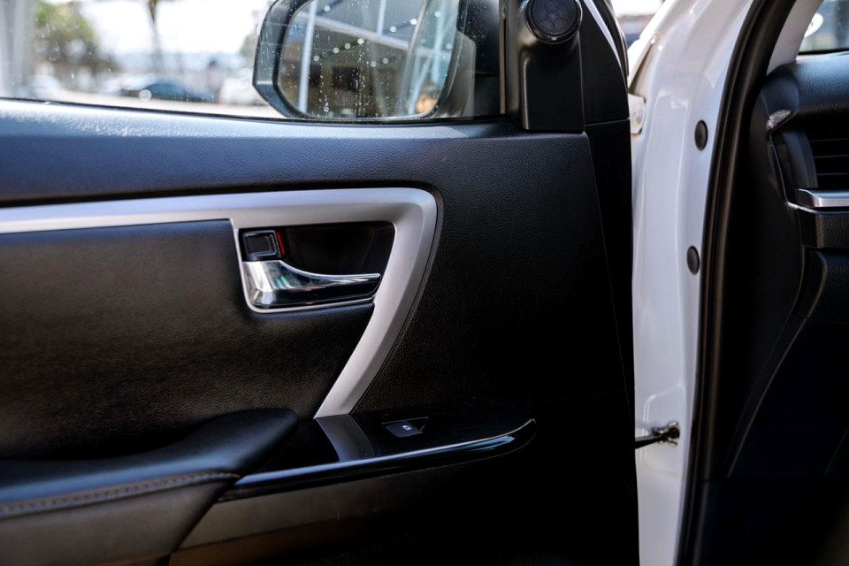 Photo 19 of 27