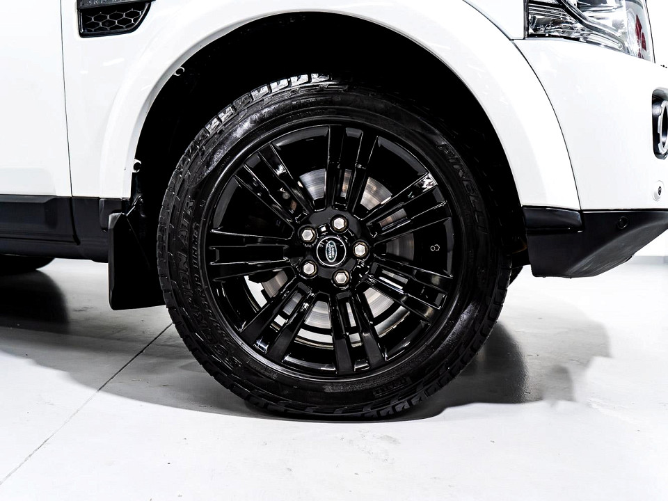 Photo 8 of 29