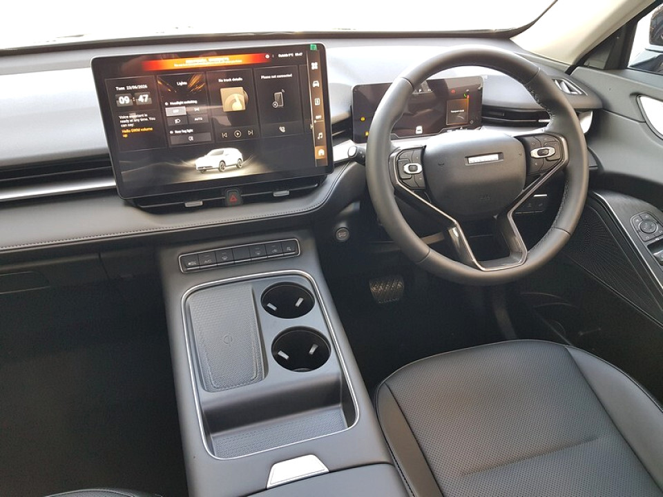 Photo 9 of 18