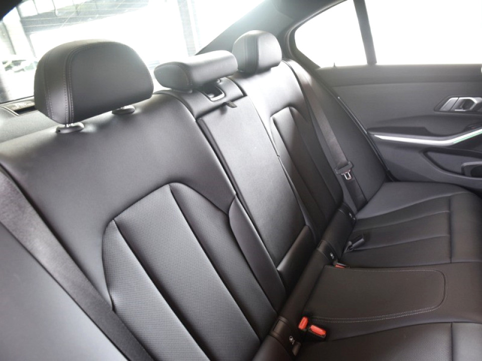 Photo 4 of 13