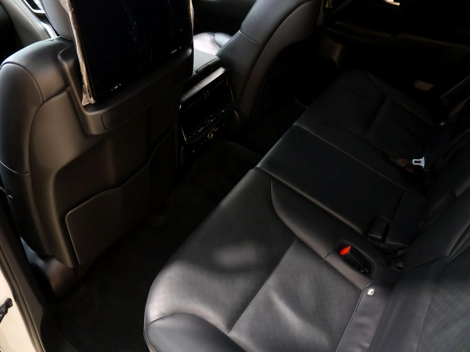 Photo 15 of 22