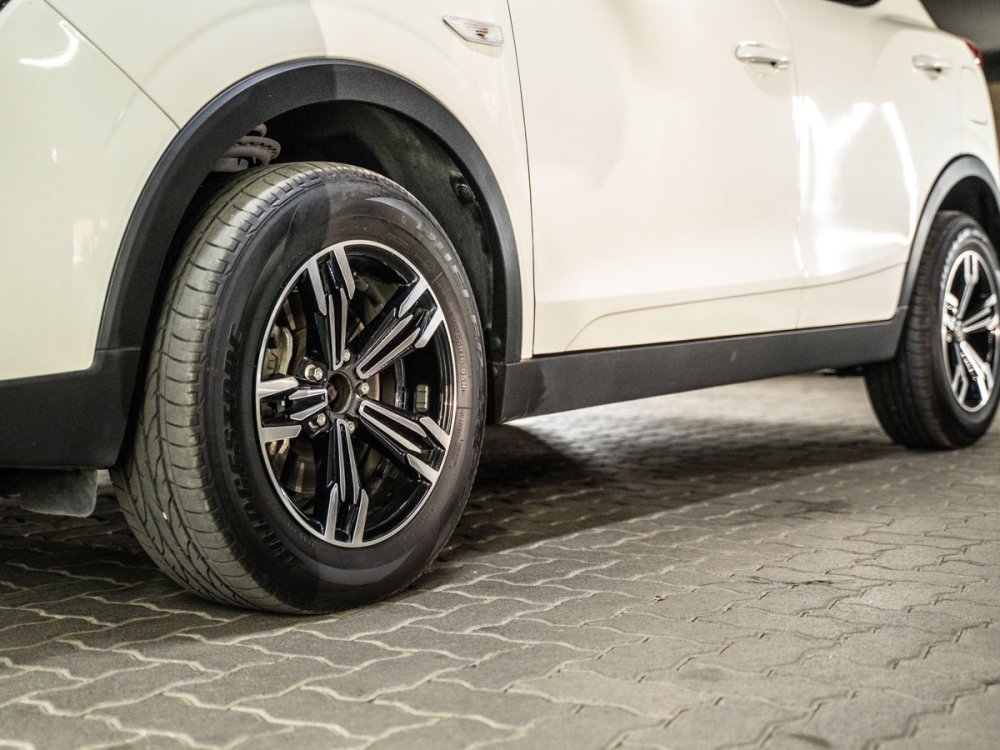 Photo 9 of 31