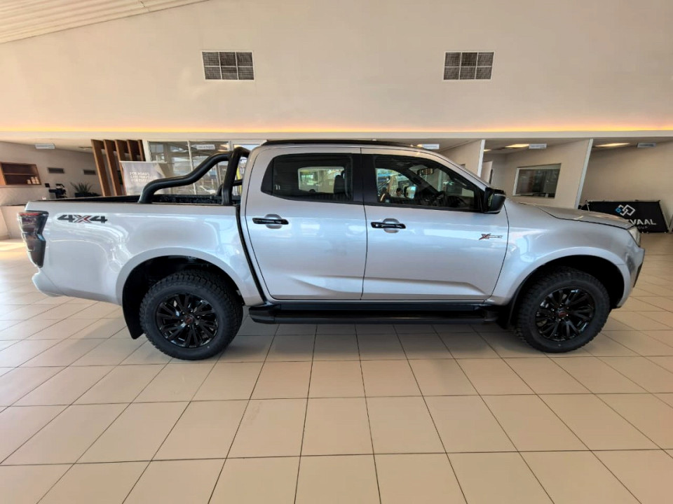 Photo 8 of 14
