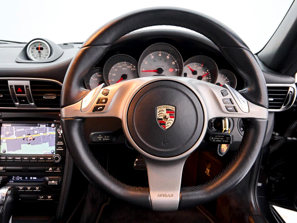 Photo 16 of 18