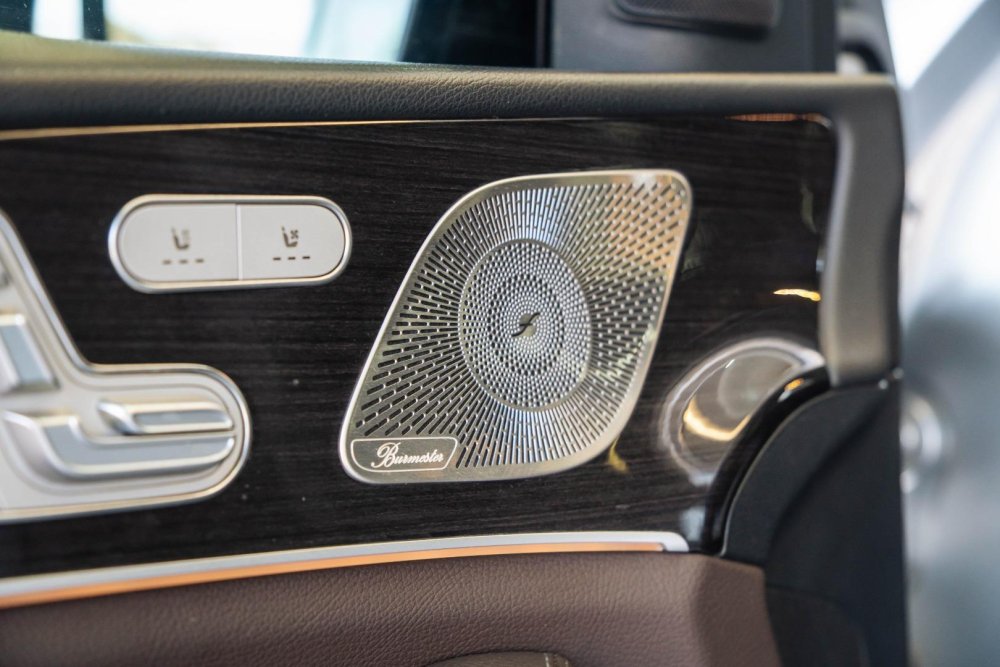 Photo 22 of 30