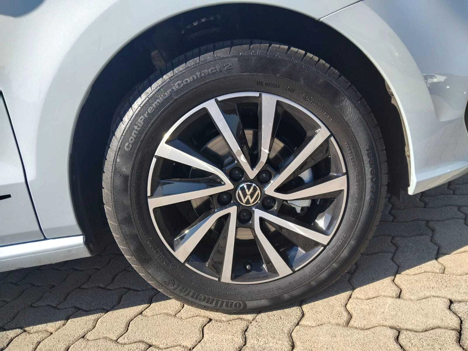 Photo 9 of 20