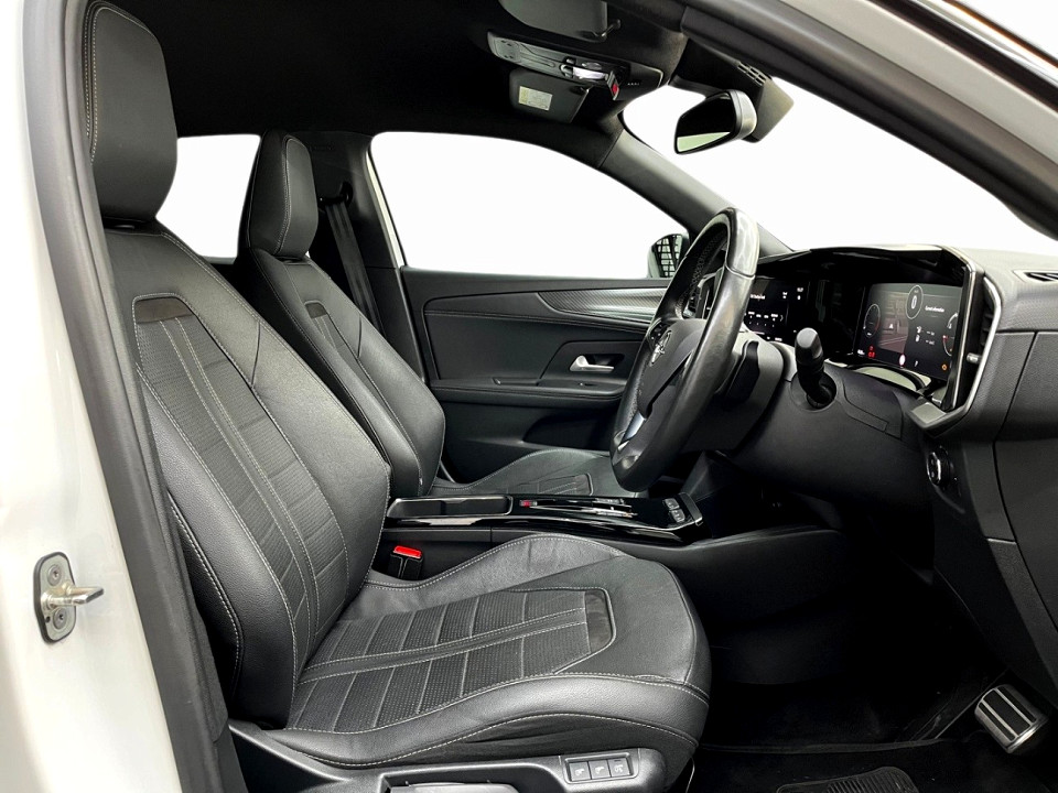 Photo 11 of 20
