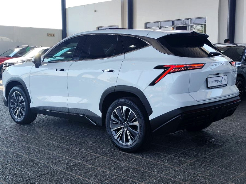 Photo 16 of 30