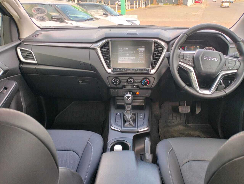 Photo 6 of 26