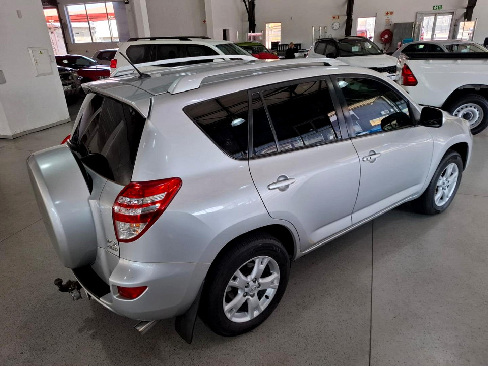 Photo 7 of 16