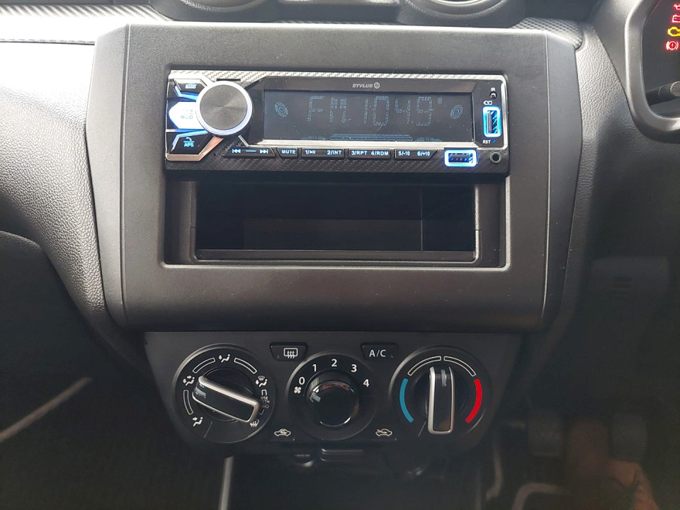 Photo 9 of 21