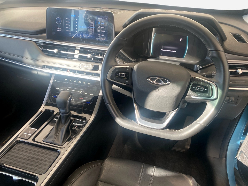 Photo 8 of 28