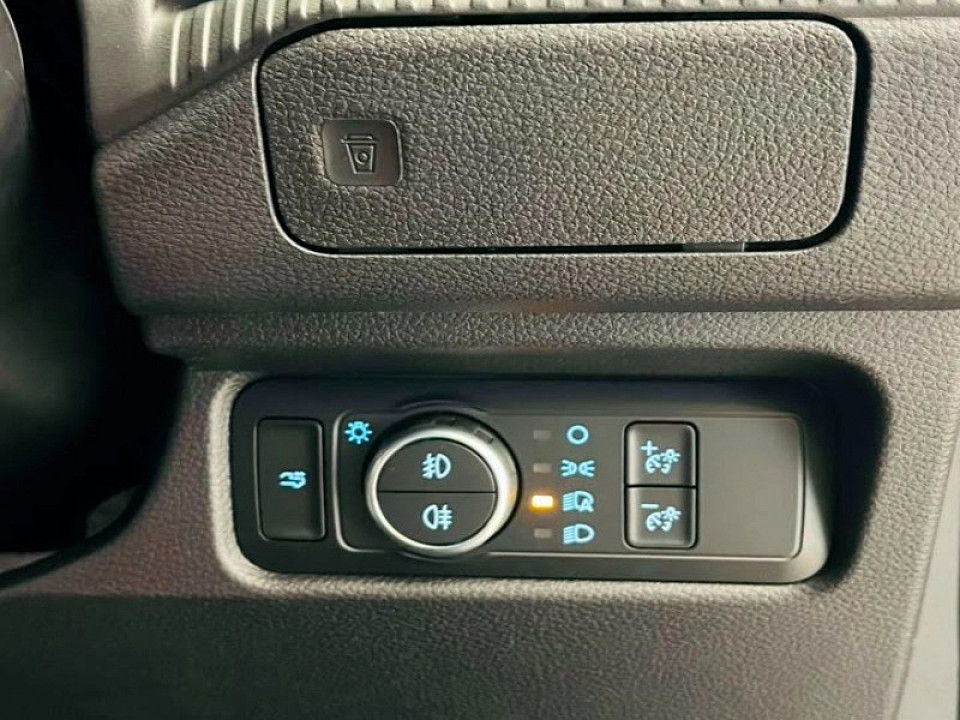 Photo 14 of 16