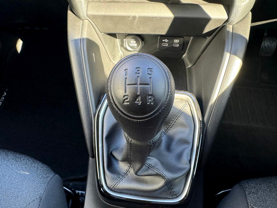 Photo 17 of 25
