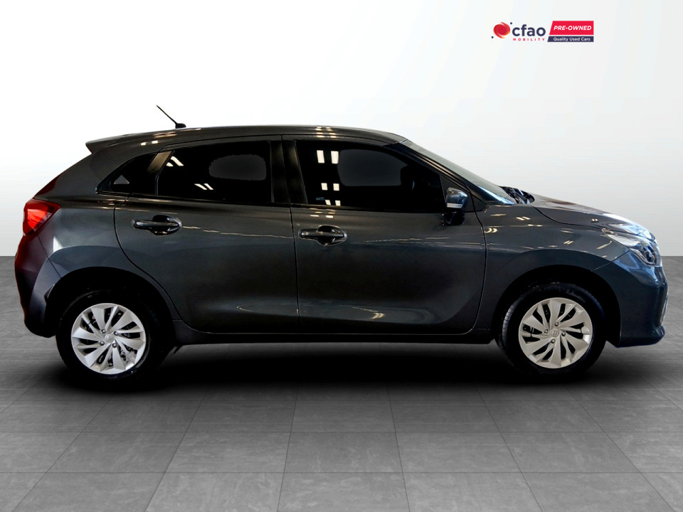Photo 3 of 9