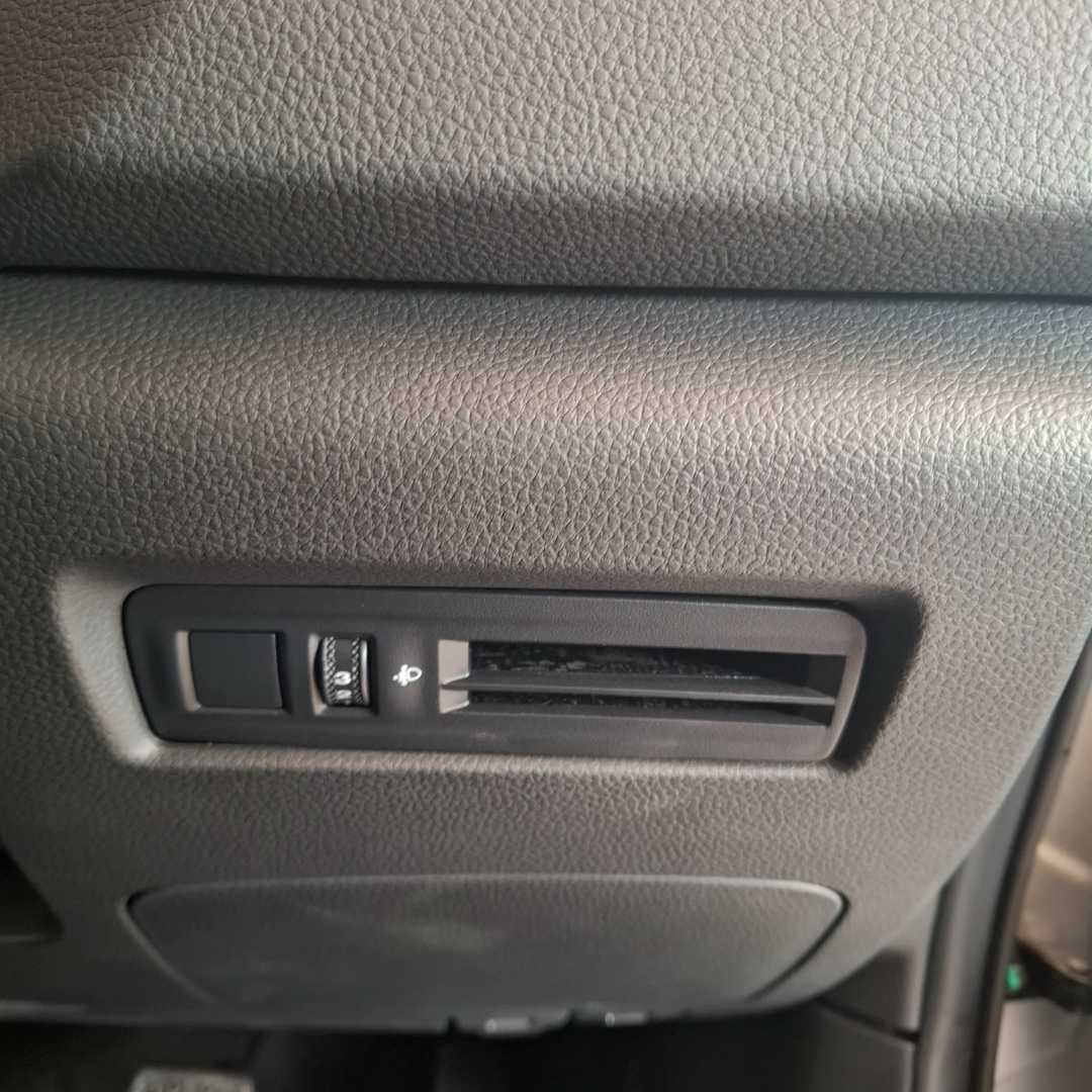 Photo 16 of 24