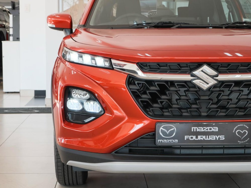 Photo 7 of 24