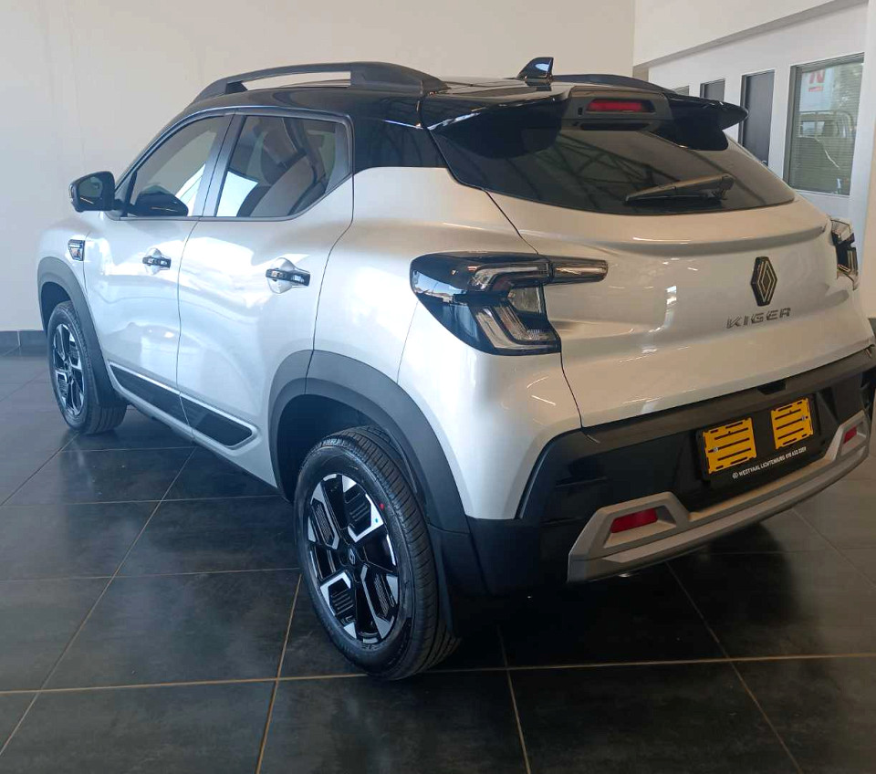 Photo 3 of 20