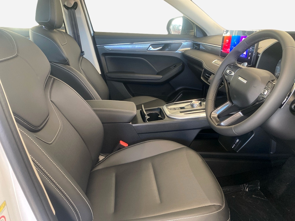 Photo 9 of 29