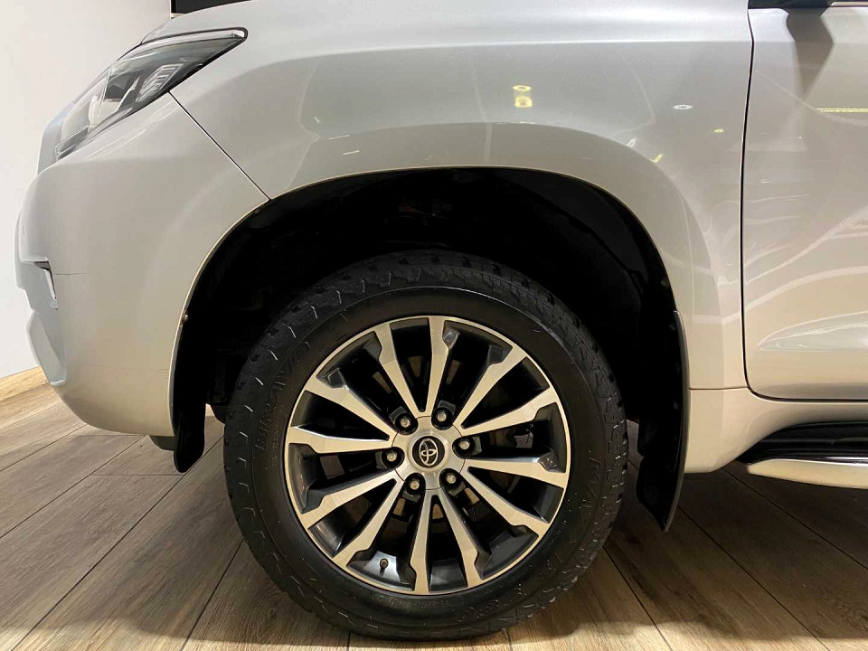 Photo 6 of 26