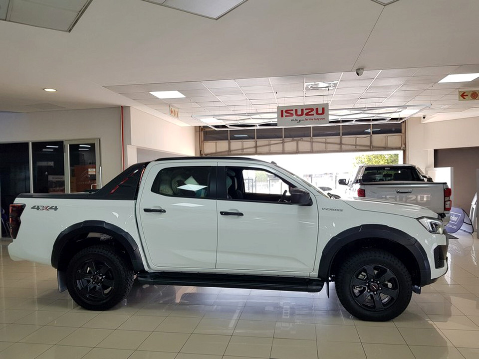 Photo 3 of 16