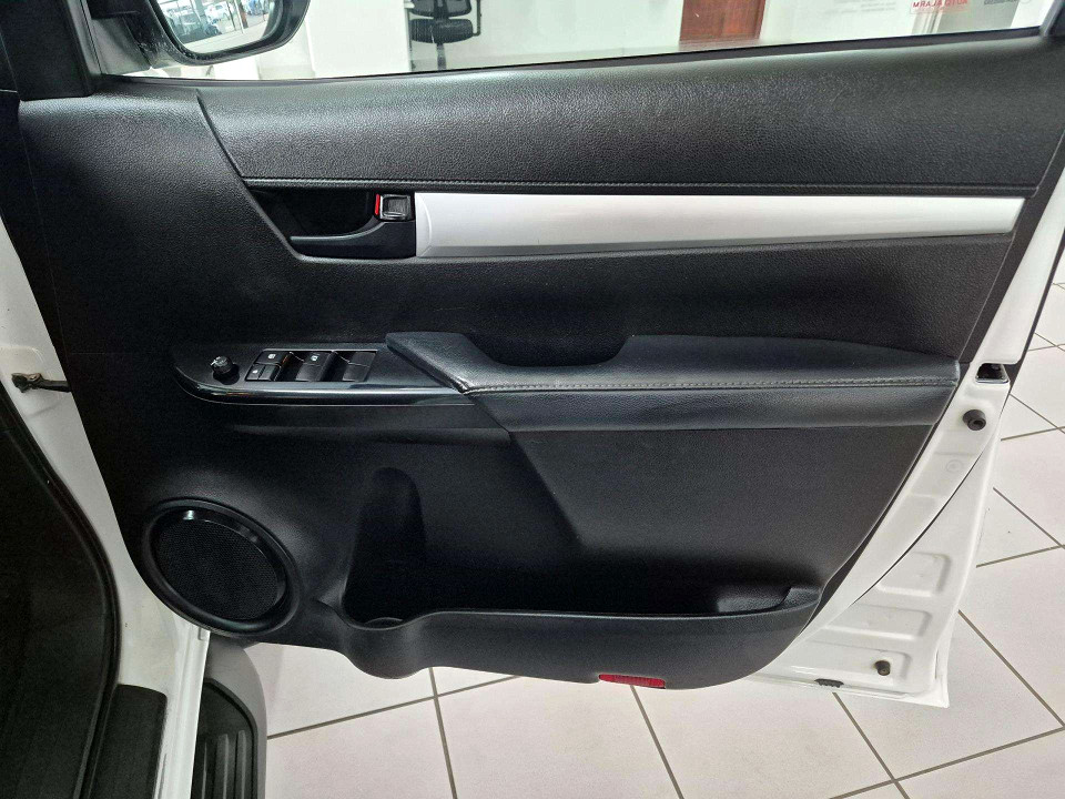 Photo 8 of 20