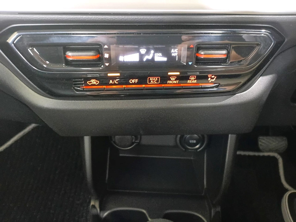 Photo 18 of 21